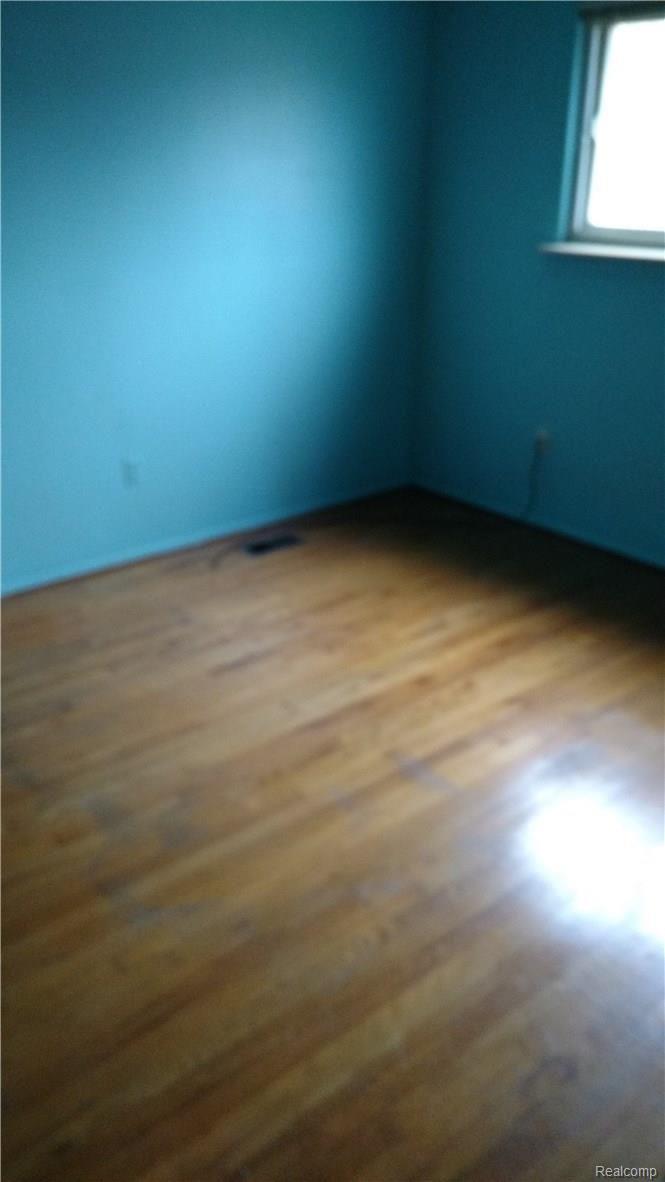 27313 Lehigh Street Inkster, MI 48141 - Photo 9 of 14 IMG_20171006_103441464.jpg