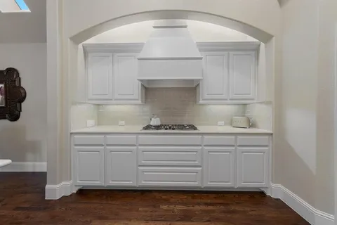 $750,000 | 6166 Stapleford Circle, Dallas, TX 75252