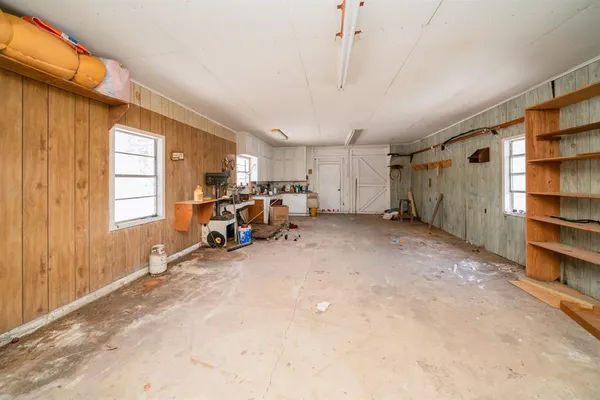 $224,999 | 946 County Road 1577, Hughes Springs, TX 75656