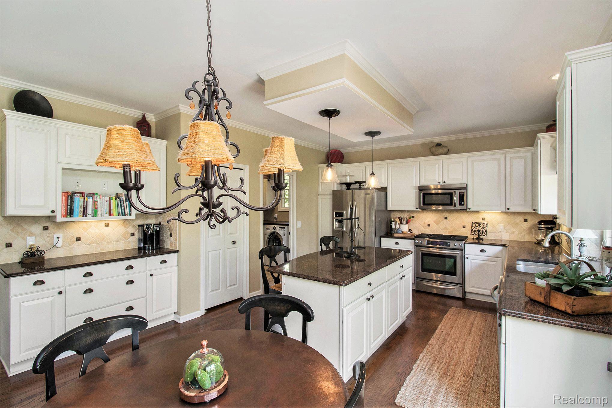 1034 Miners Run Rochester, MI 48306 - Photo 15 of 44 Huge Kitchen with Island and Tons of Storage