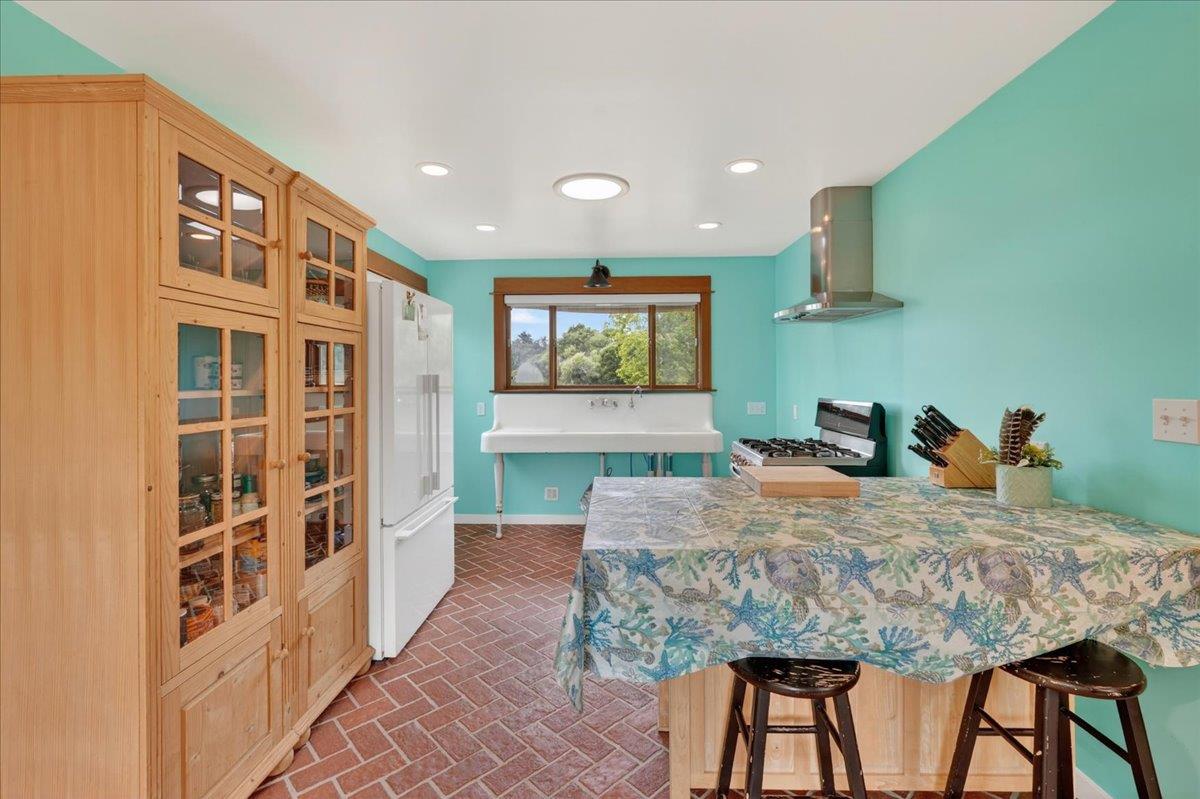 67 Hughes Road Watsonville, CA 95076 - Photo 8 of 33