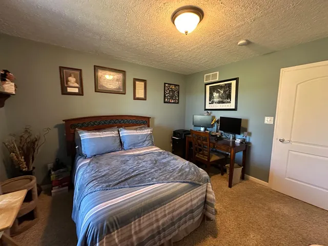 $459,999 | 11081 Brookhill Drive, Brookville, IN 47012