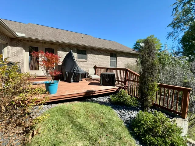 $459,999 | 11081 Brookhill Drive, Brookville, IN 47012