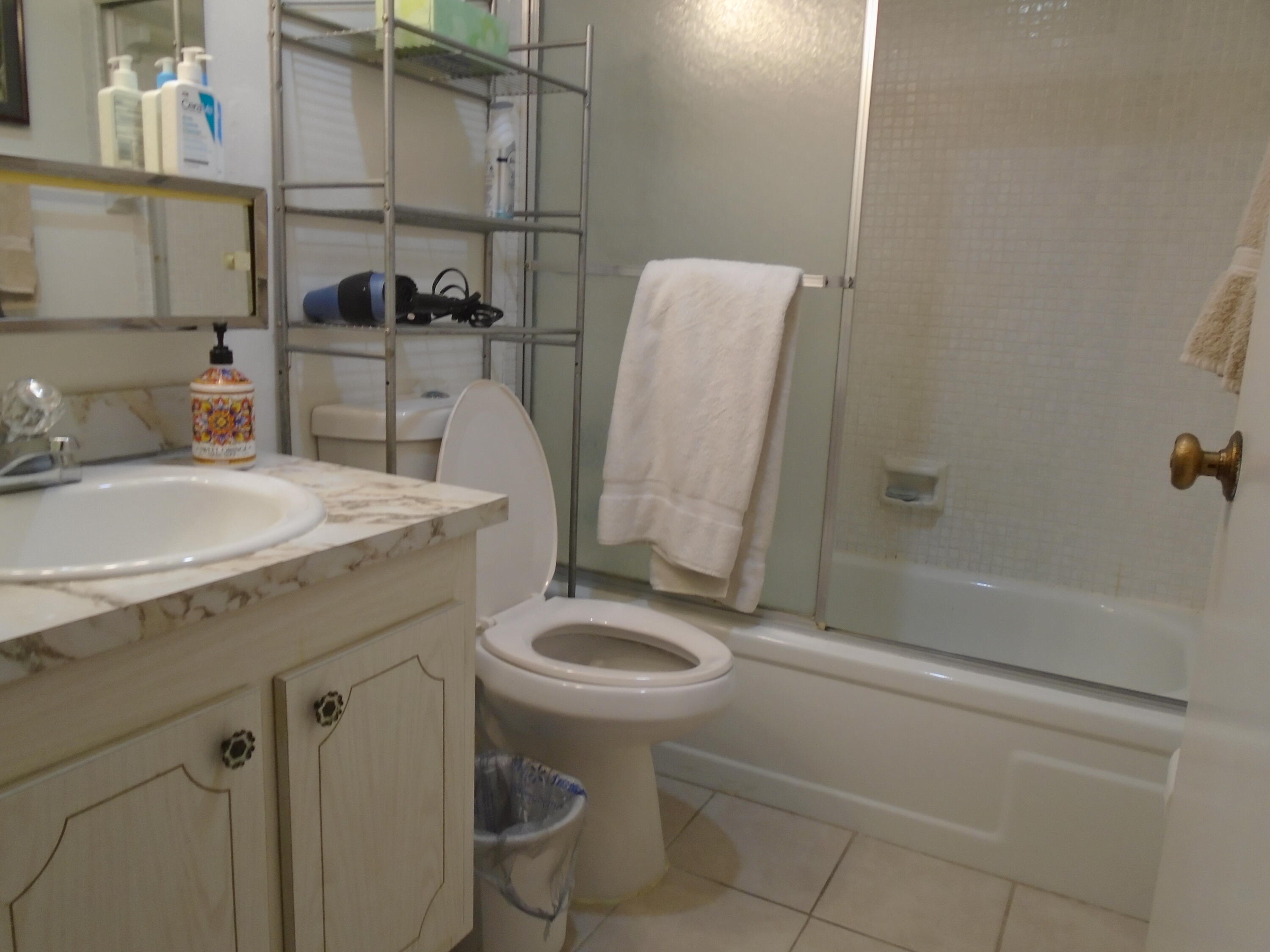 3500 Springdale Boulevard, Unit 304 Palm Springs, FL 33461 - Photo 11 of 34 DSC01876