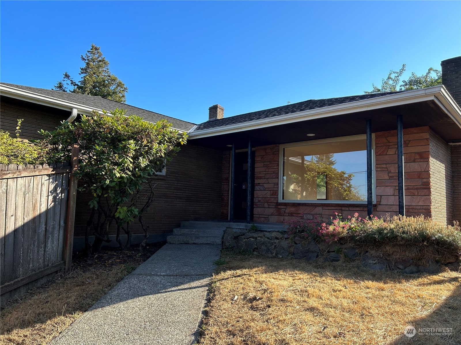 10451 Renton Avenue South Seattle, WA 98178 - Photo 11 of 12 Gallery Image 11