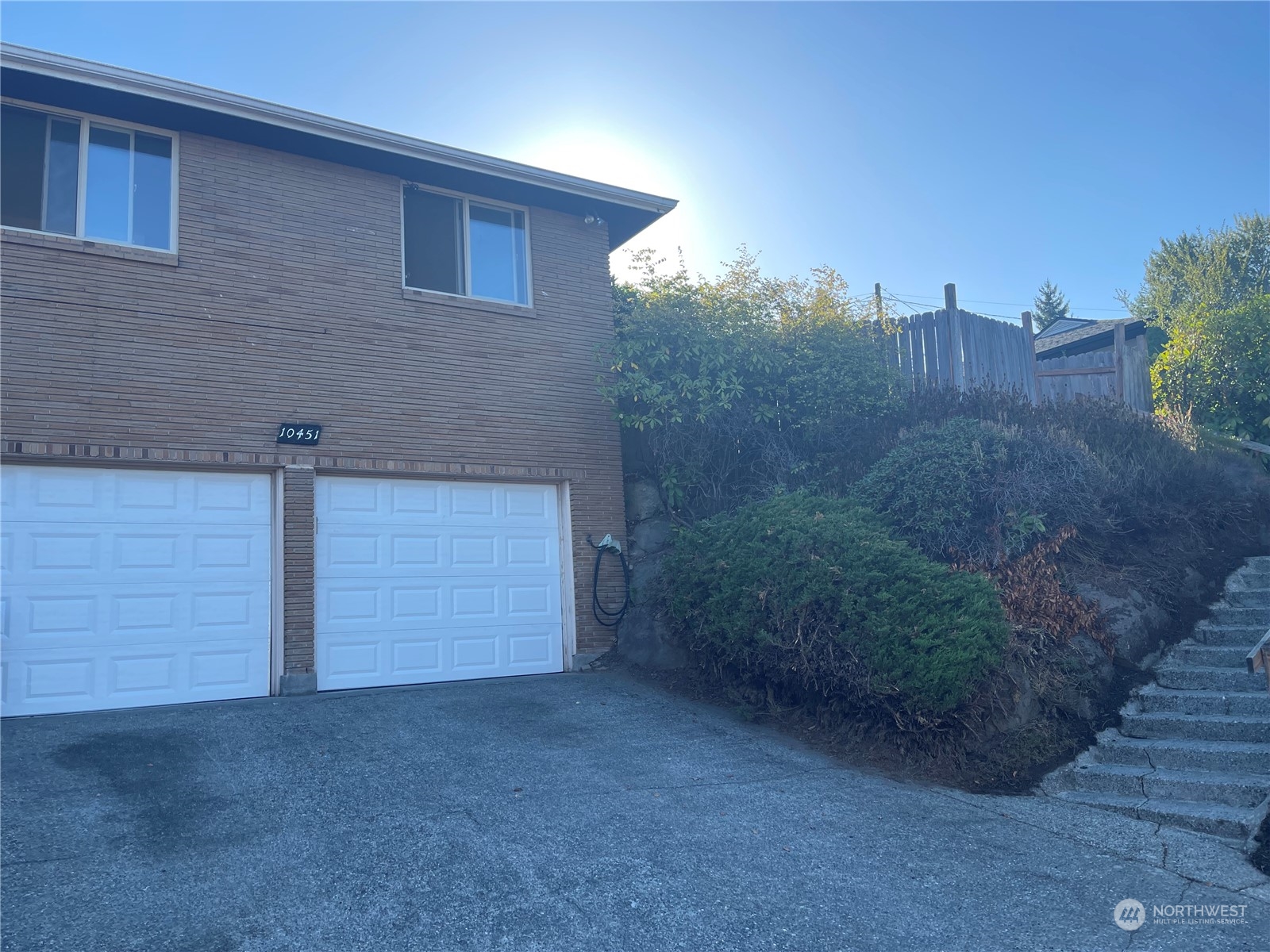 10451 Renton Avenue South Seattle, WA 98178 - Photo 2 of 12 Gallery Image 2