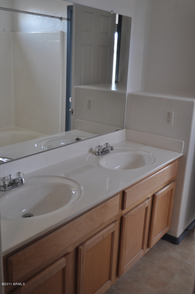12713 West Hearn Road El Mirage, AZ 85335 - Photo 11 of 15 12713 W Hearn Road