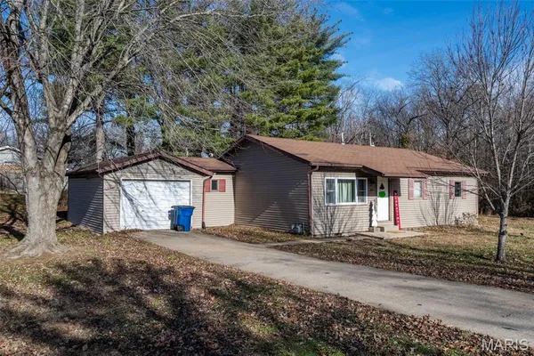 $125,000 | 305 Peggy Lane, Sparta, IL 62286