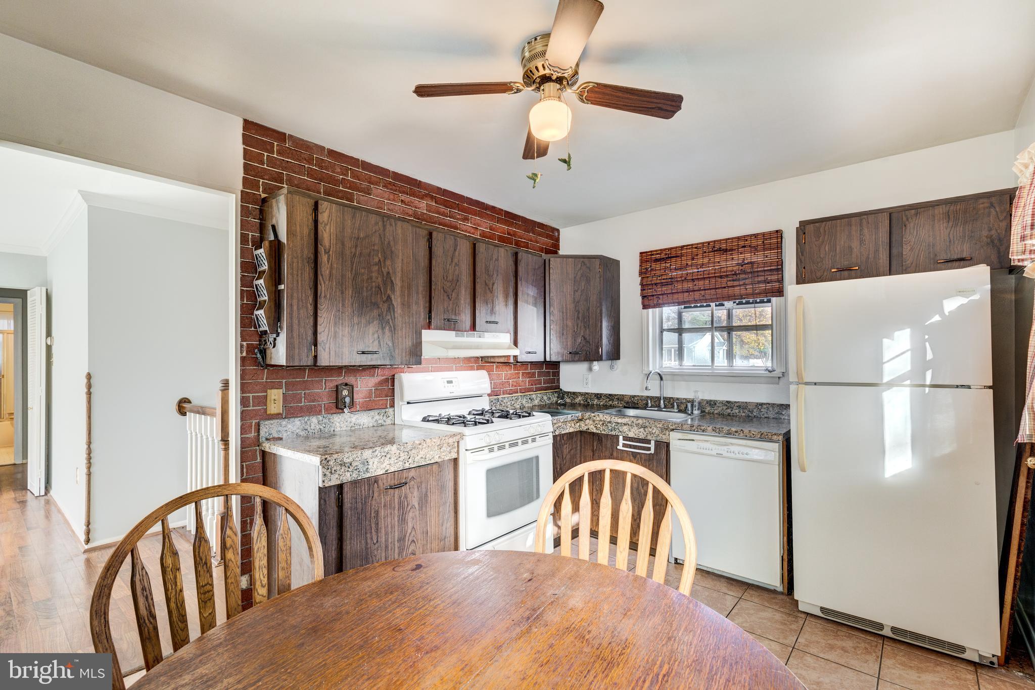 405 Hammershire Road Owings Mills, MD 21117 - Photo 4 of 38 Gallery Image 4