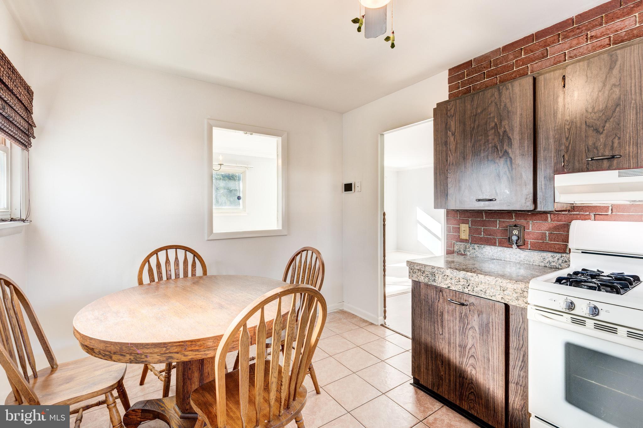 405 Hammershire Road Owings Mills, MD 21117 - Photo 6 of 38 Gallery Image 6
