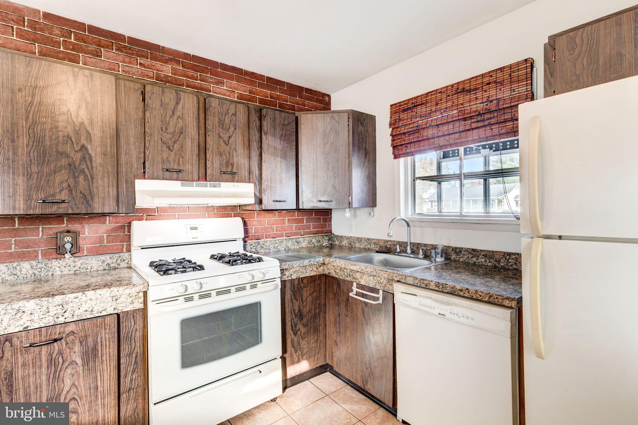 405 Hammershire Road Owings Mills, MD 21117 - Photo 8 of 38 Gallery Image 8