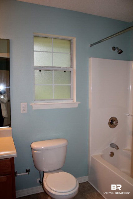 336 Collinwood Loop Foley, AL 36535 - Photo 15 of 22 Bath 2