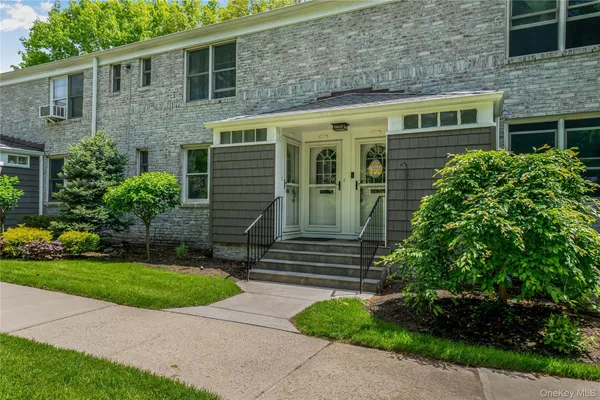 $365,000 | 16 Glen Keith Road, Unit L, Glen Cove, NY 11542