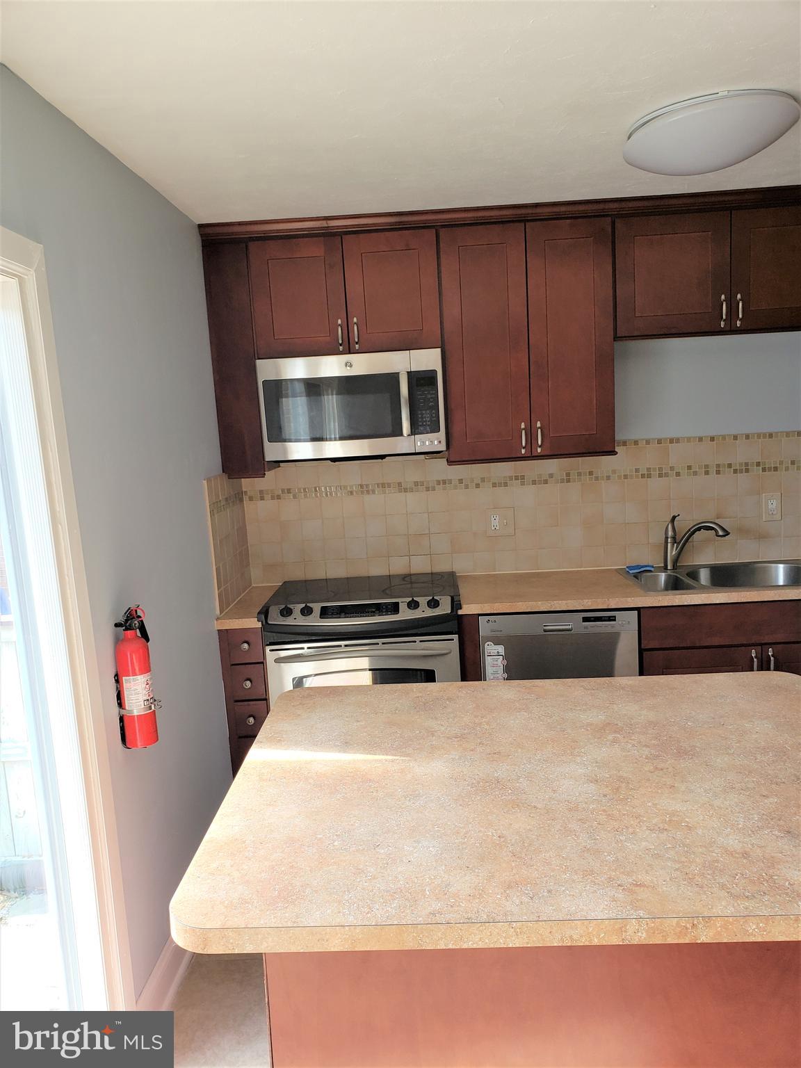 475 Fairfield Road East Windsor, NJ 08520 - Photo 6 of 22 Gallery Image 6