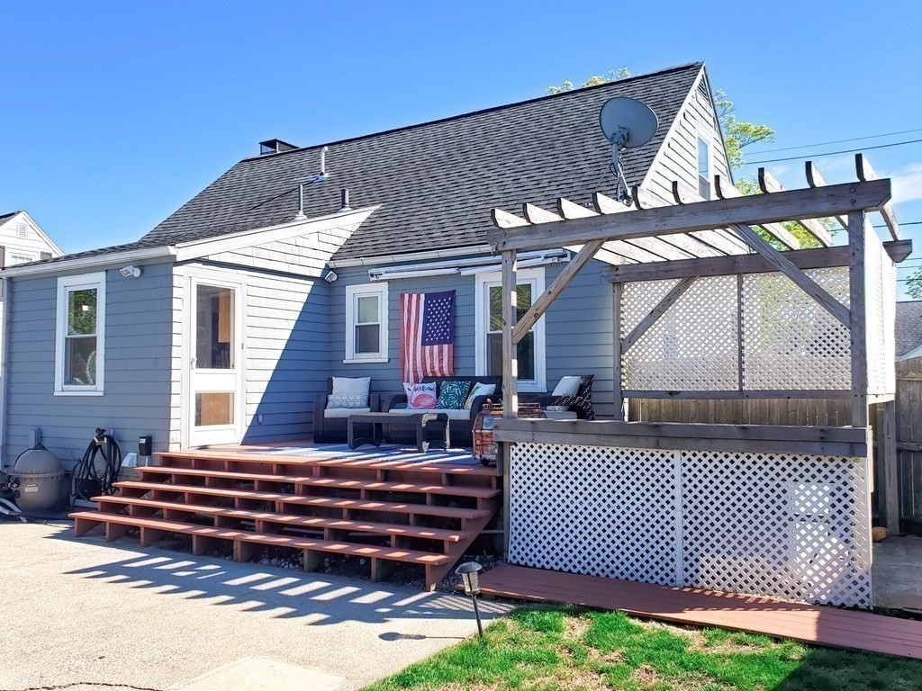 16 Griffin Road Peabody, MA 01960 - Photo 21 of 26 a view of a patio with a table and chairs