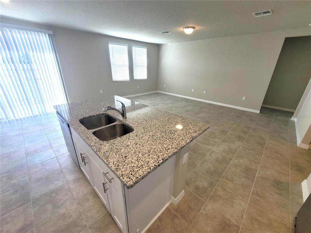 1618 Bark Rdg Drive Auburndale, FL 33823 - Photo 23 of 40 view of kitchen and window