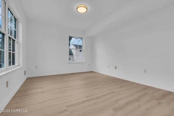 $450,000 | 723 Woodland Avenue, Burlington, NJ 08016