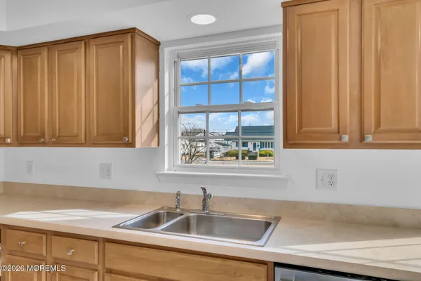 $450,000 | 723 Woodland Avenue, Burlington, NJ 08016