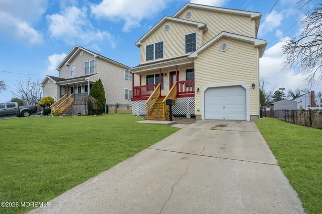 $450,000 | 723 Woodland Avenue, Burlington, NJ 08016