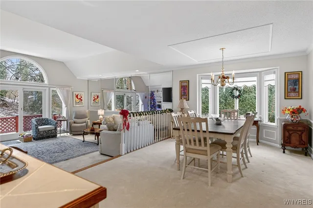 $560,000 | 35 Hampton Hill Drive, Amherst, NY 14221