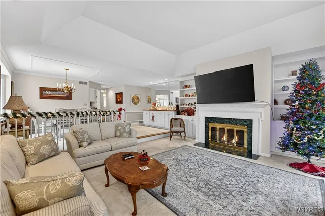 $560,000 | 35 Hampton Hill Drive, Amherst, NY 14221