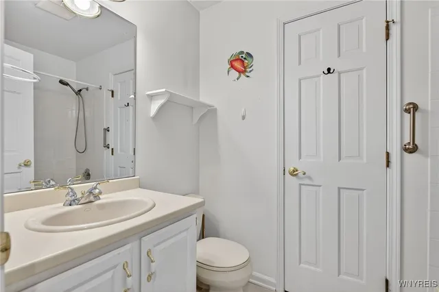 $560,000 | 35 Hampton Hill Drive, Amherst, NY 14221