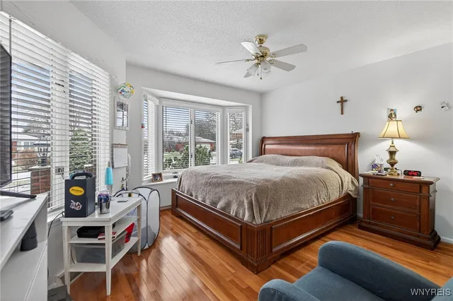 $560,000 | 35 Hampton Hill Drive, Amherst, NY 14221