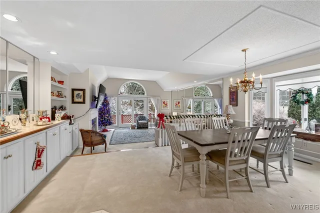 $560,000 | 35 Hampton Hill Drive, Amherst, NY 14221