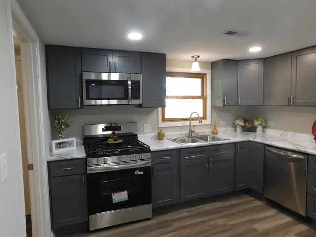 $205,500 | 271 Toni Street, Bourbonnais, IL 60914