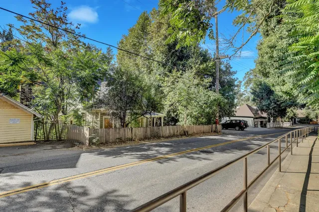 $450,000 | 325 East Main Street, Grass Valley, CA 95945
