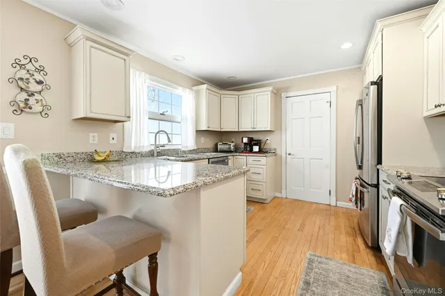 $589,900 | 7 Herdman Court, Middle Island, NY 11953