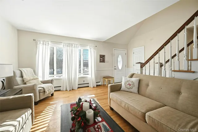 $589,900 | 7 Herdman Court, Middle Island, NY 11953