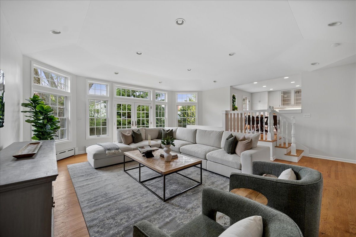 211 Church Road Winnetka, IL 60093 - Photo 19 of 37