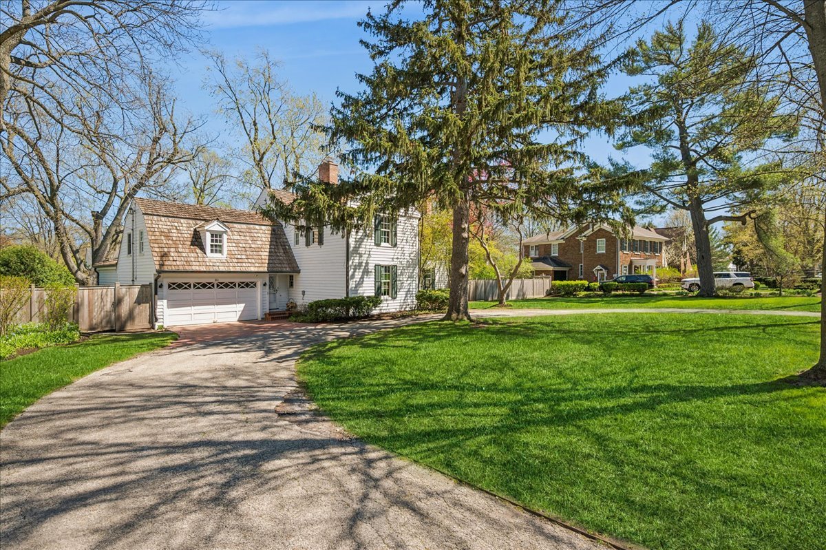 211 Church Road Winnetka, IL 60093 - Photo 4 of 10