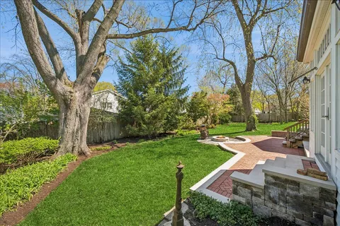 $1,750,000 | 211 Church Road, Winnetka, IL 60093