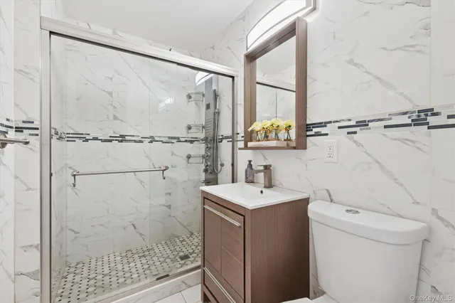 $1,389,000 | 115 Schley Avenue, Albertson, NY 11507