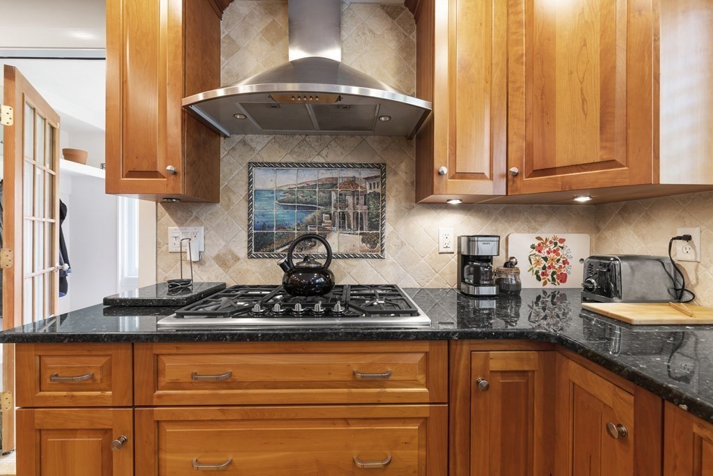 306 Highland Street Dedham, MA 02026 - Photo 21 of 42