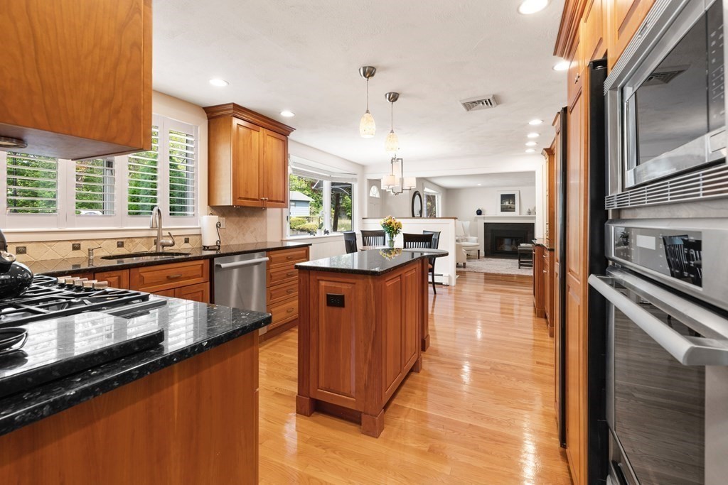 306 Highland Street Dedham, MA 02026 - Photo 22 of 42