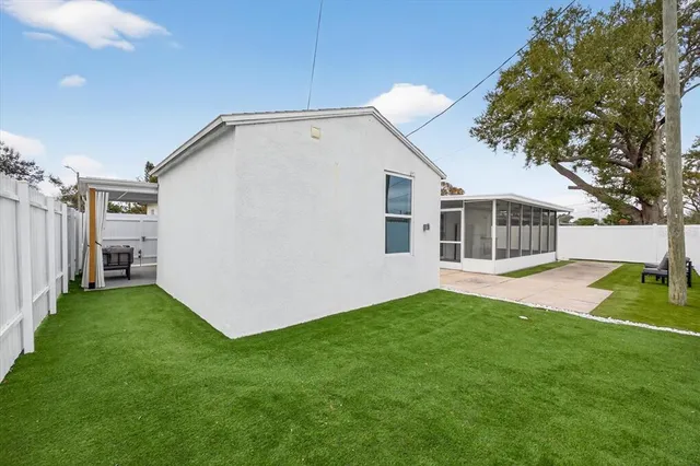 $425,000 | 8391 54th Street North, Pinellas Park, FL 33781