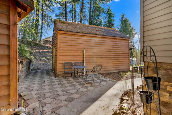 $525,000 | 6482 Grant Street, Bonners Ferry, ID 83805
