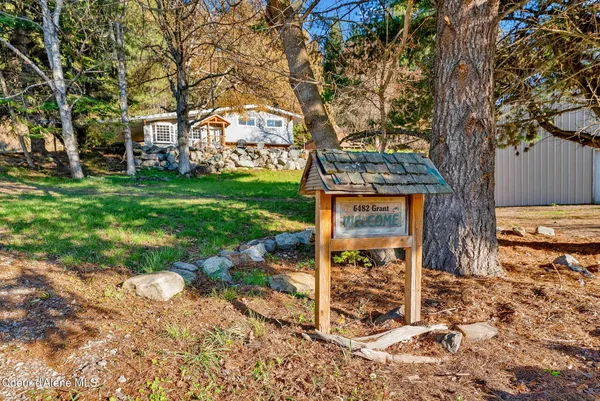 $525,000 | 6482 Grant Street, Bonners Ferry, ID 83805
