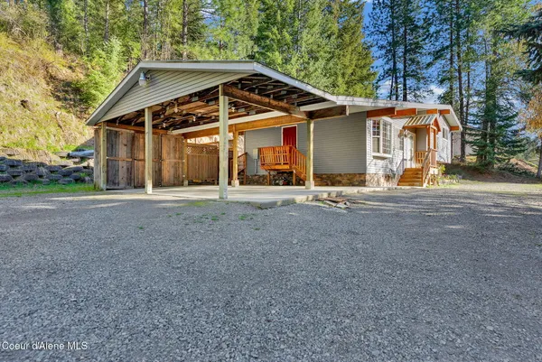 $525,000 | 6482 Grant Street, Bonners Ferry, ID 83805