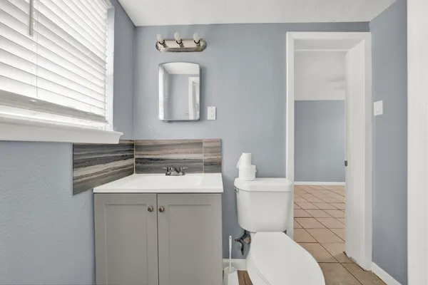 $539,900 | 904 Beverly Avenue, Unit 6, Pasadena, TX 77506