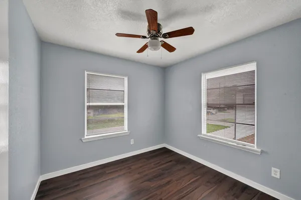 $539,900 | 904 Beverly Avenue, Unit 6, Pasadena, TX 77506