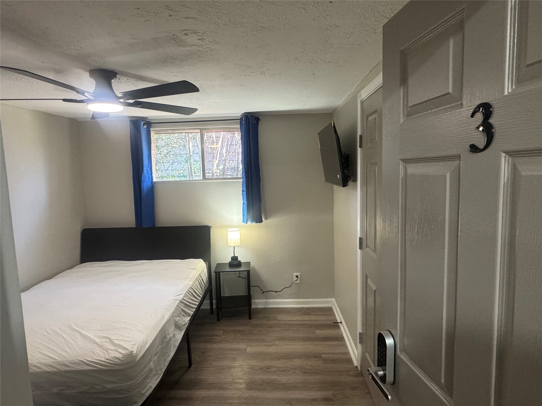 5838 Reed Road Houston, TX 77033 - Photo 6 of 22 Gallery Image 6