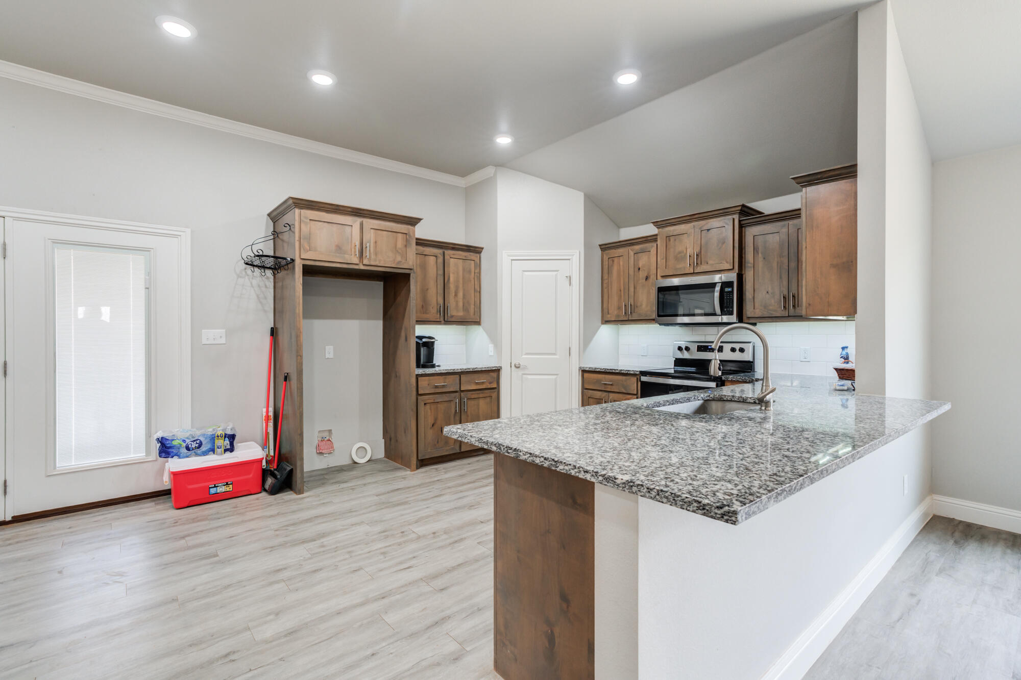 7004 24th Street Lubbock, TX 79407 - Photo 15 of 35 7004-24th-St_Lubbock-TX_22_Kitchen