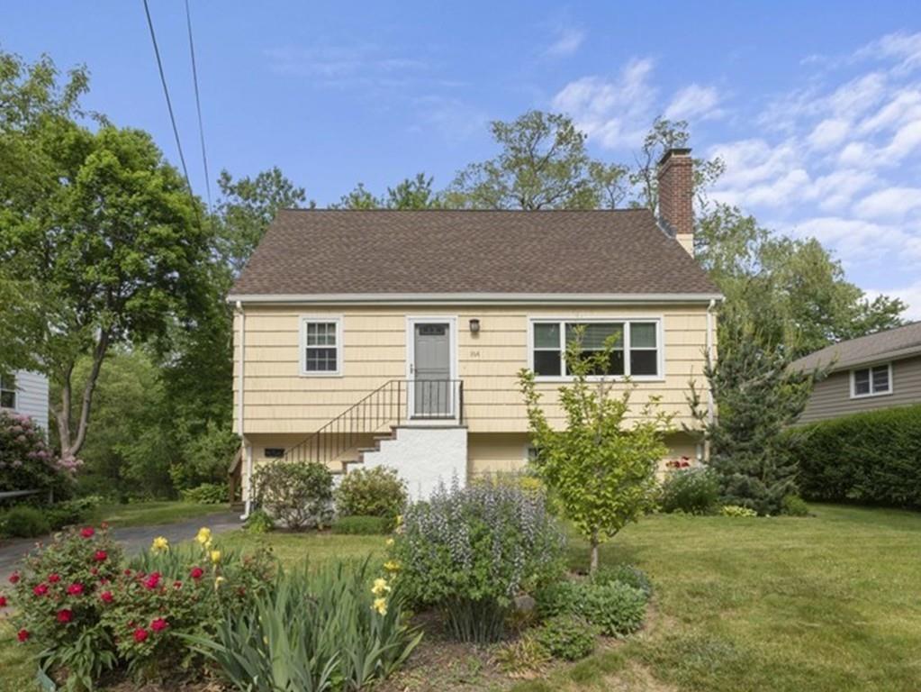 164 Fairbanks Road Dedham, MA 02026 - Photo 3 of 32 Gallery Image 3