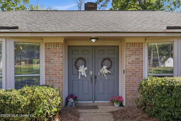 $305,000 | 12 Village Drive, Madison, MS 39110