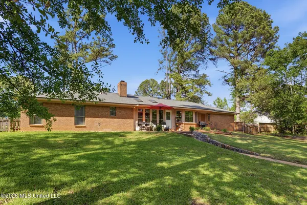 $305,000 | 12 Village Drive, Madison, MS 39110