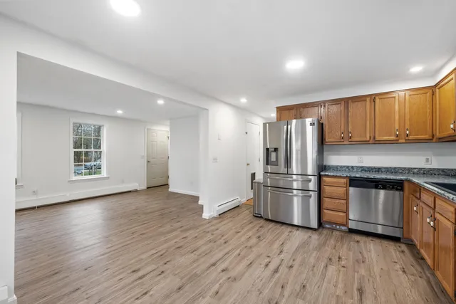 $450,000 | 10 Balsam Lane, Kennebunk, ME 04043